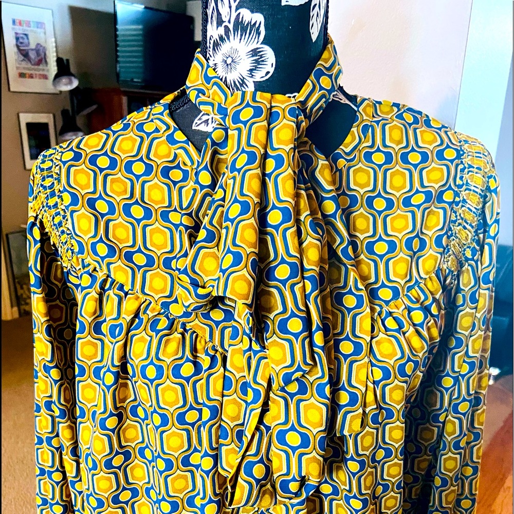 Contemporary Blouse W/Bow, L